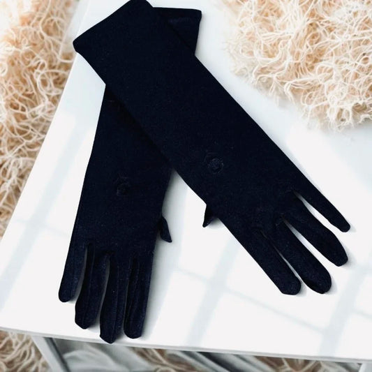 Elegant Hijab Gloves – Redefining Modesty with Modern Style
